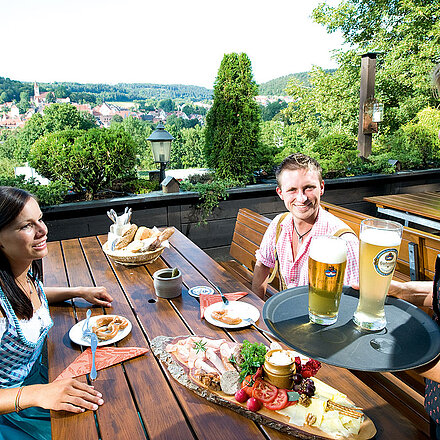 Biergarten über Greding im Hotel Bauerkeller