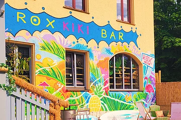 Außenansicht der RoxKikiBar