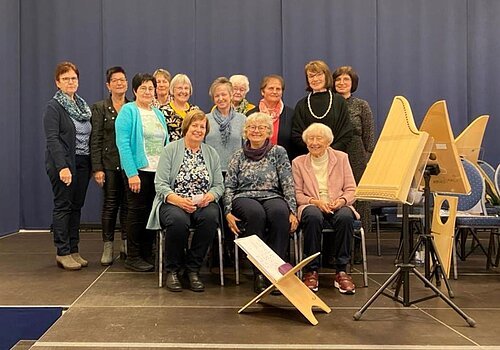 Gruppenbild VEEH-Harfen