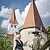 Stadtführer im Barockkostüm von der historischen Stadtmauer