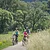 Eine Familie beim Fahrradausflug auf dem Radweg Greding-Mettendorf.