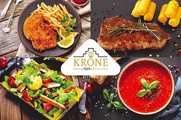 Vier Essensbilder mit Schnitzel und Pommes, Steak mit Kroketten, Salat mit Hähnchenstreifen und Tomatensuppe, mittig Logo Krone Hotel Restaurant